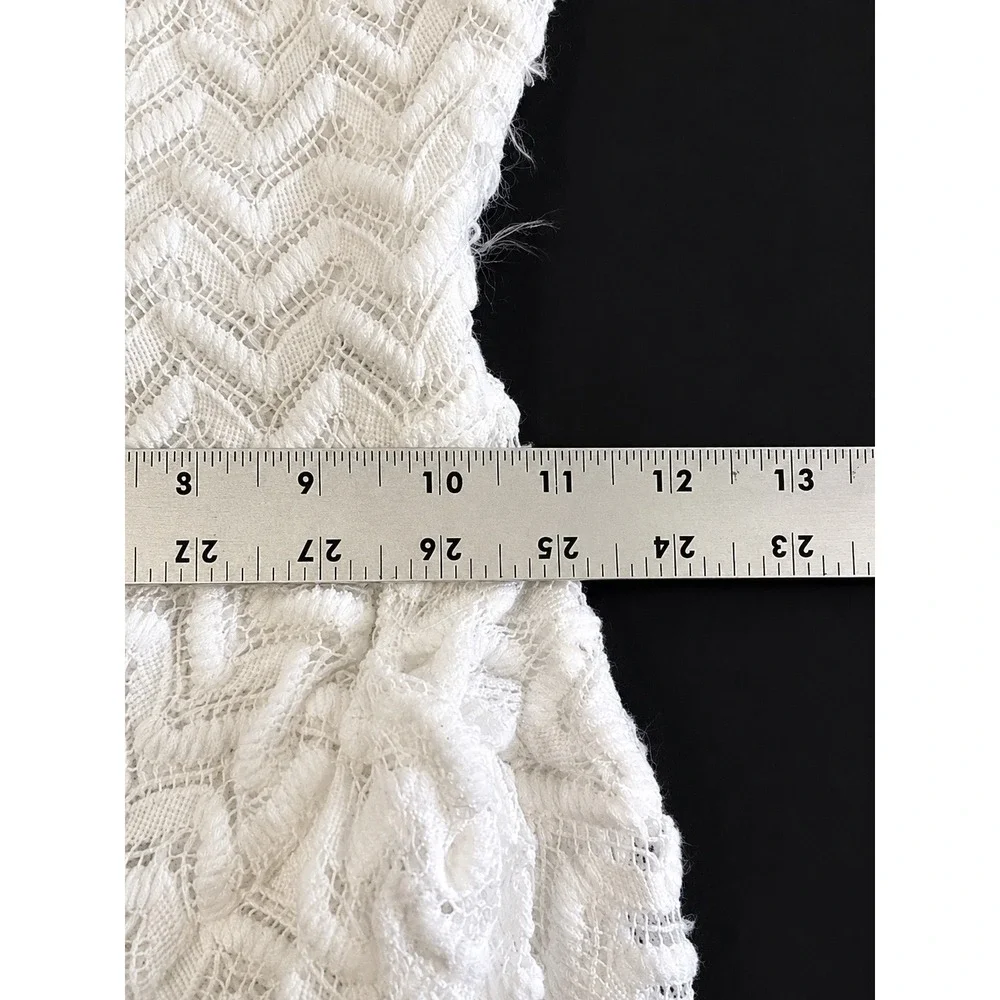 Madden NYC Lace Dress Women Small White Excellent Chevron Halter Wrap Skirt
